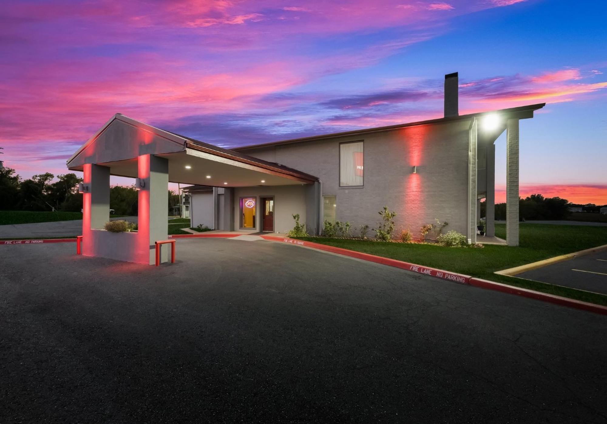 Red Roof Inn Madisonville Екстериор снимка