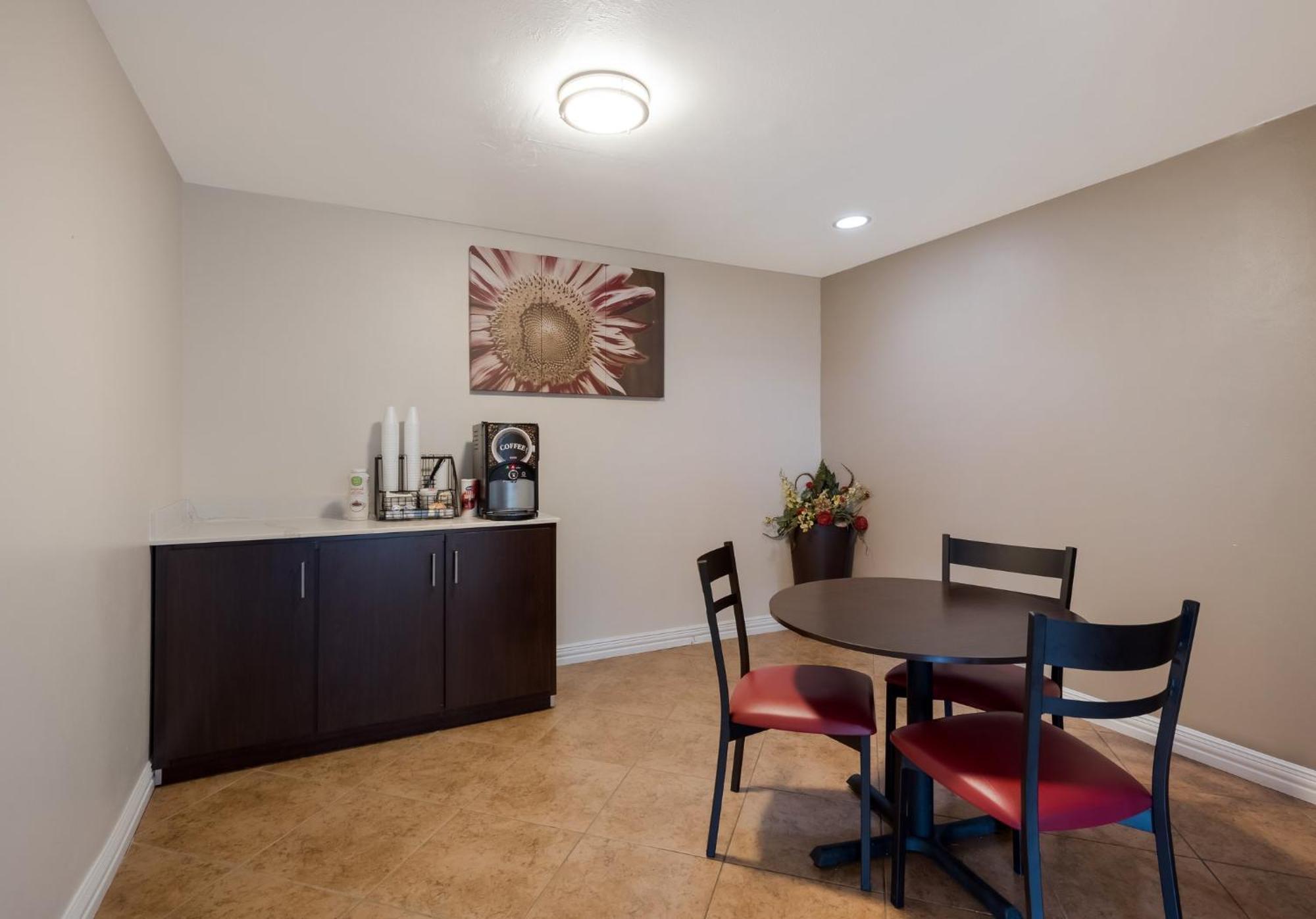 Red Roof Inn Madisonville Екстериор снимка