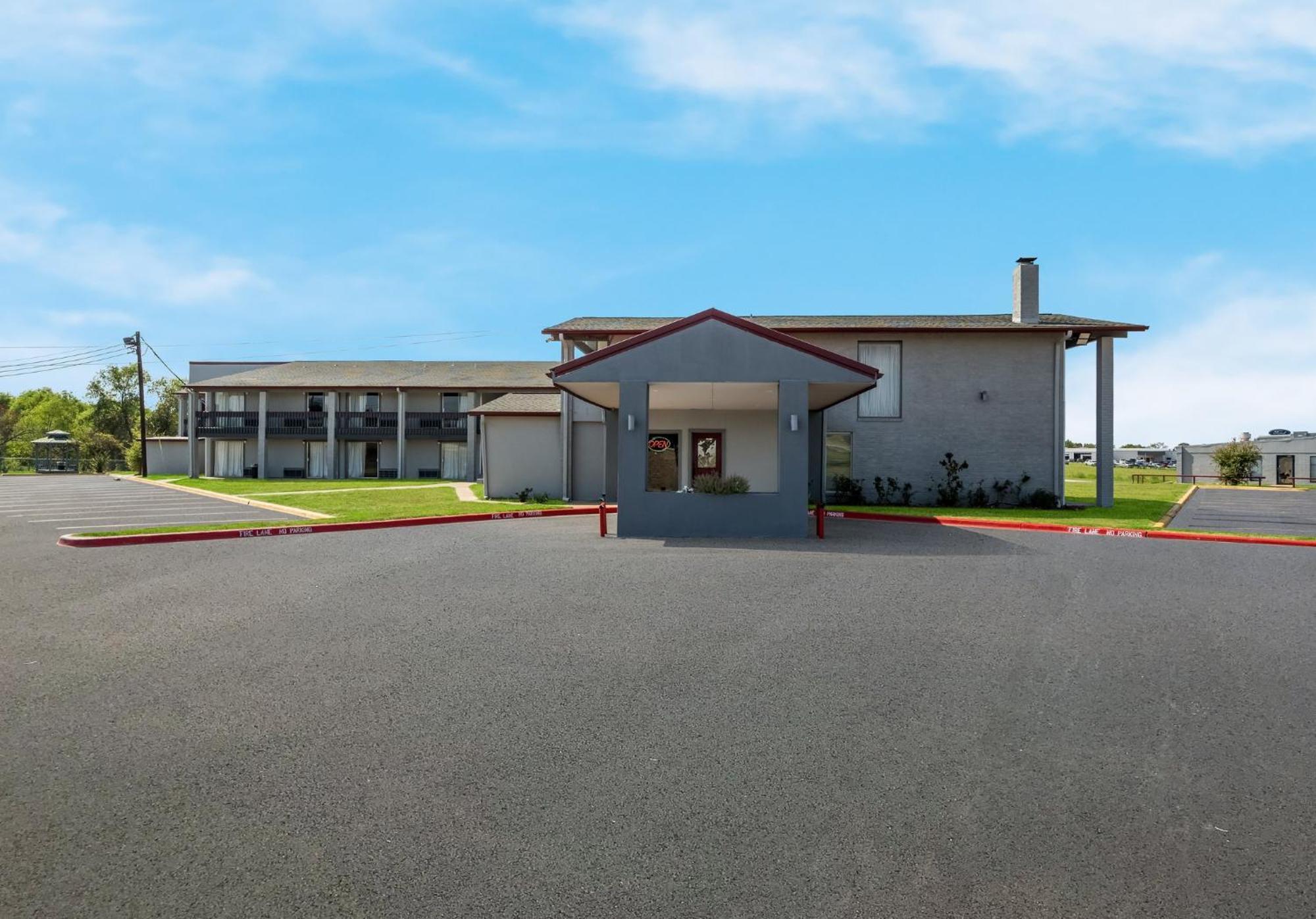Red Roof Inn Madisonville Екстериор снимка